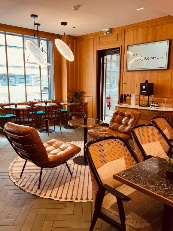 Esteem Tour Eiffel - Resim 43