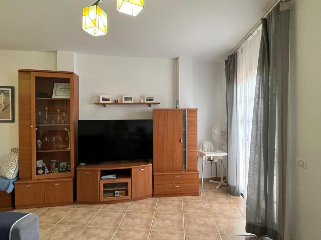 TV a/nebo společenská místnost v ubytování Casa El Almendrillo