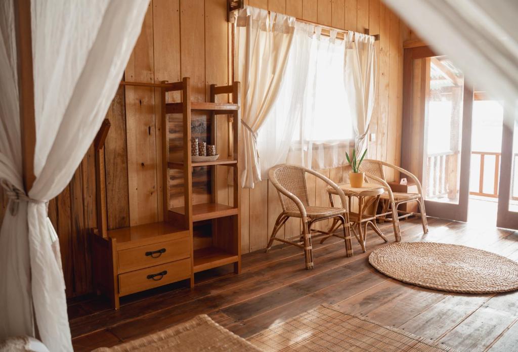 Posezení v ubytování Oinan Beach Villa
