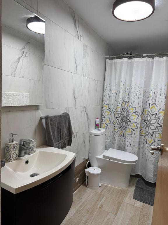 Koupelna v ubytování Lujoso townhouse en Boca Chica