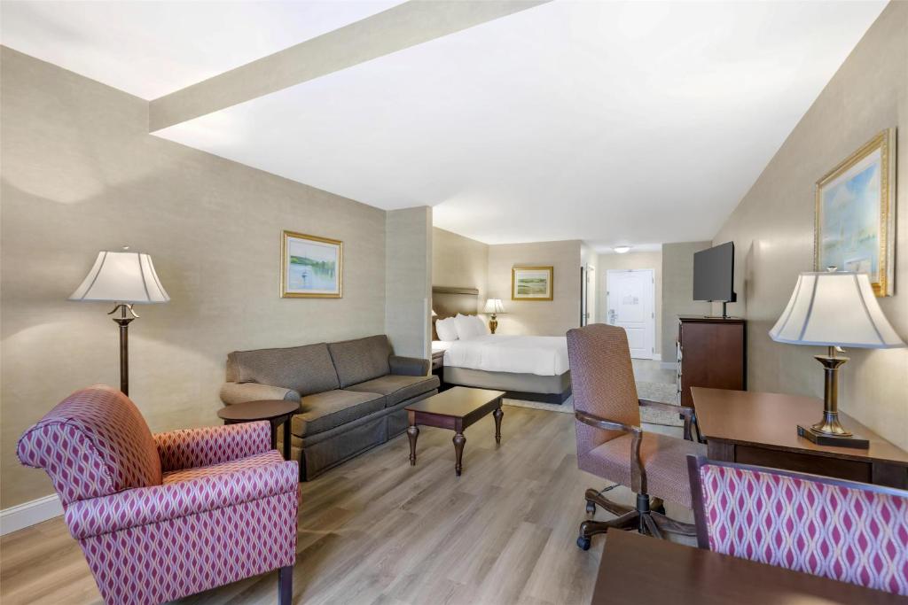 Posezení v ubytování Best Western PLUS Vineyard Inn and Suites