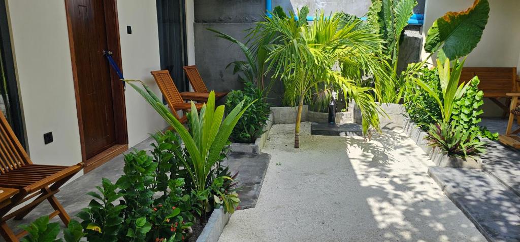 Madi Beach Guesthouse - View 15