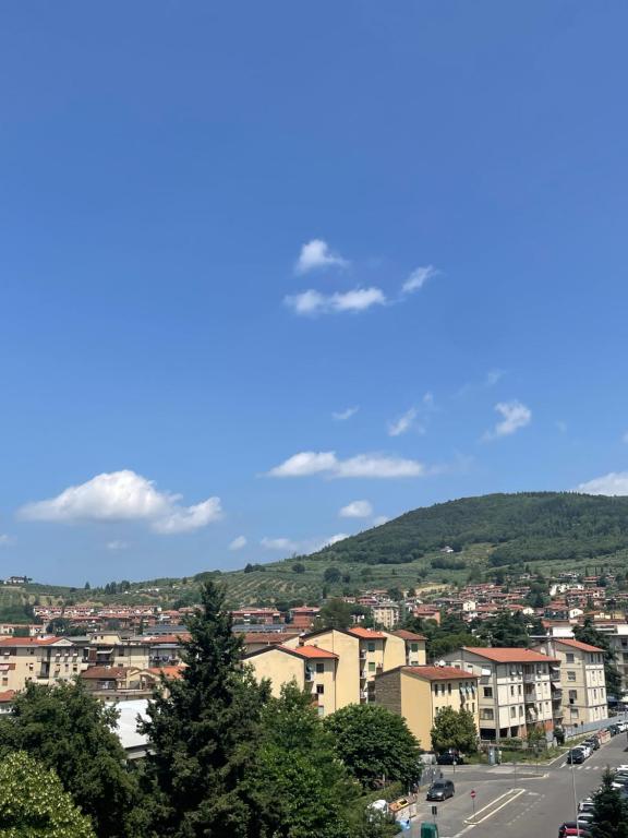 Nespecifikovaný výhled na hory nebo výhled na hory při pohledu z apartmánu