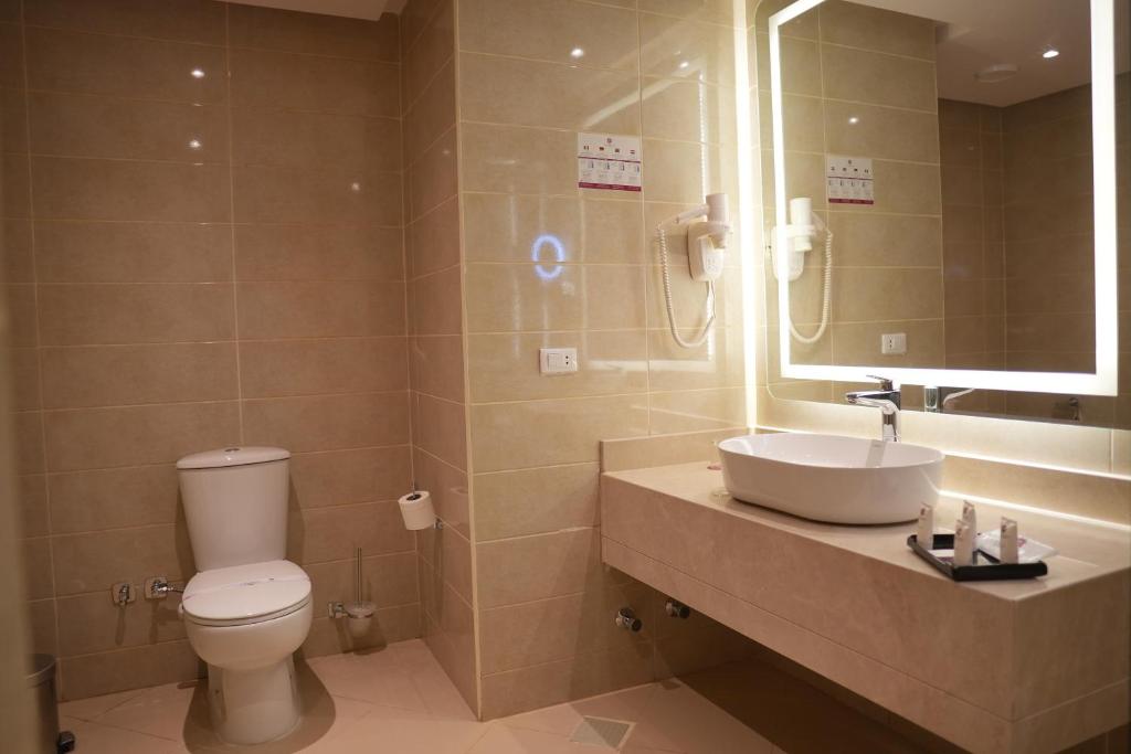 Charmillion Gardens Aquapark - 17