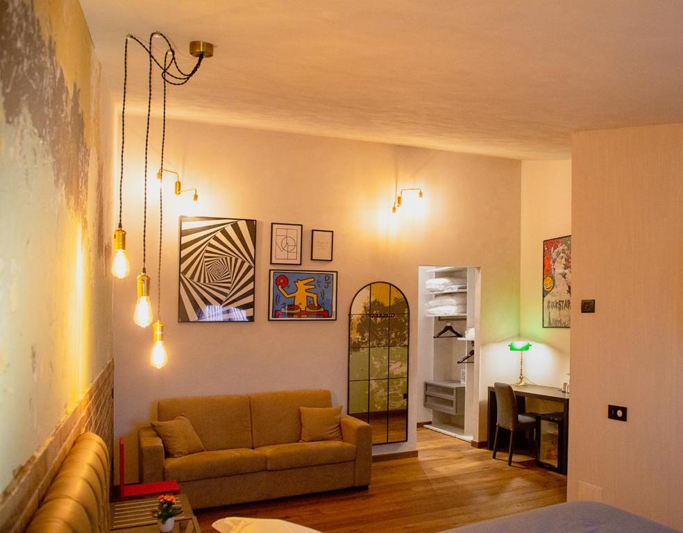 Posedenie v ubytovaní MANTRA Suite&Rooms
