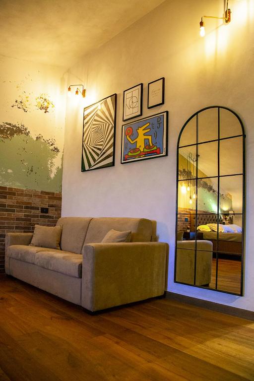 Posedenie v ubytovaní MANTRA Suite&Rooms