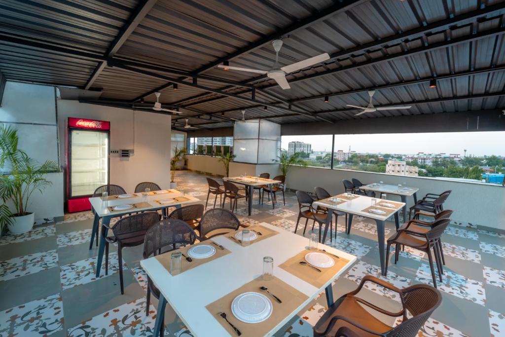 Posezení v ubytování Aceotel Select Sarvagya, Vijay Nagar- A Luxury Boutique Hotel -Nipania