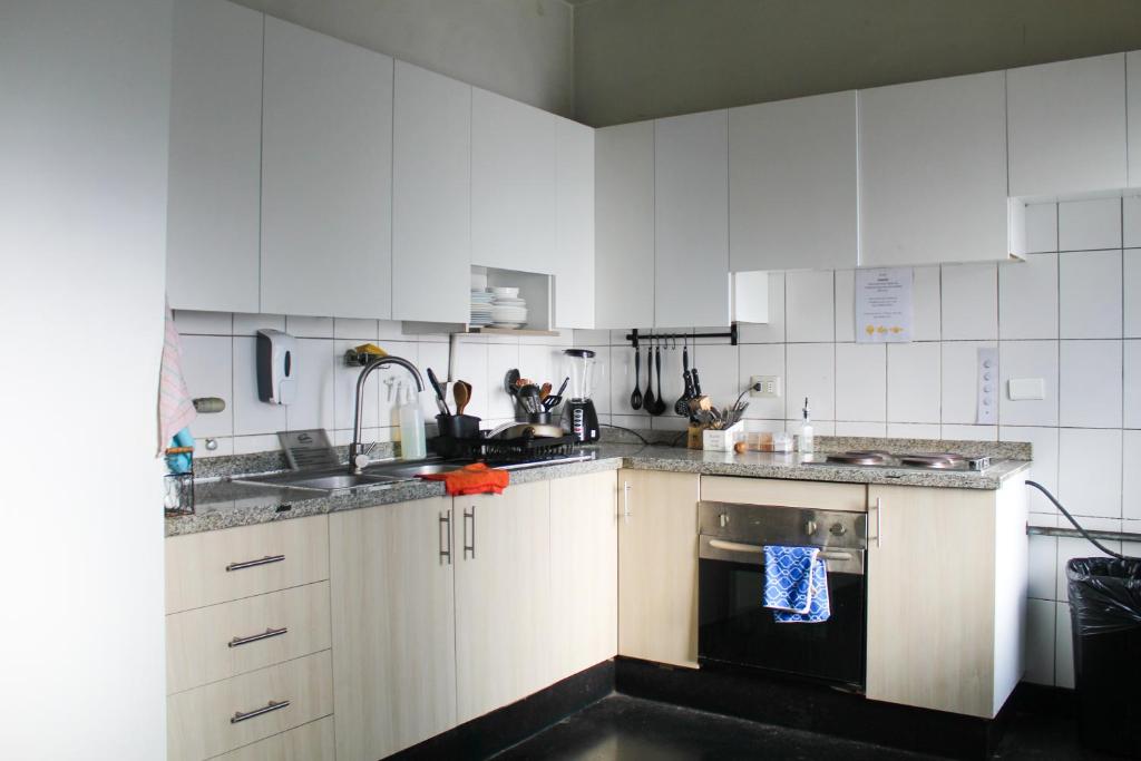 Köök või kööginurk majutusasutuses Hostel Boutique Merced 88