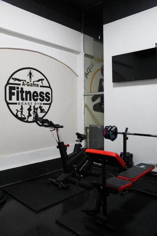 Spordikeskus ja/või sportimisvõimalused majutusasutuses Hostel Boutique Merced 88