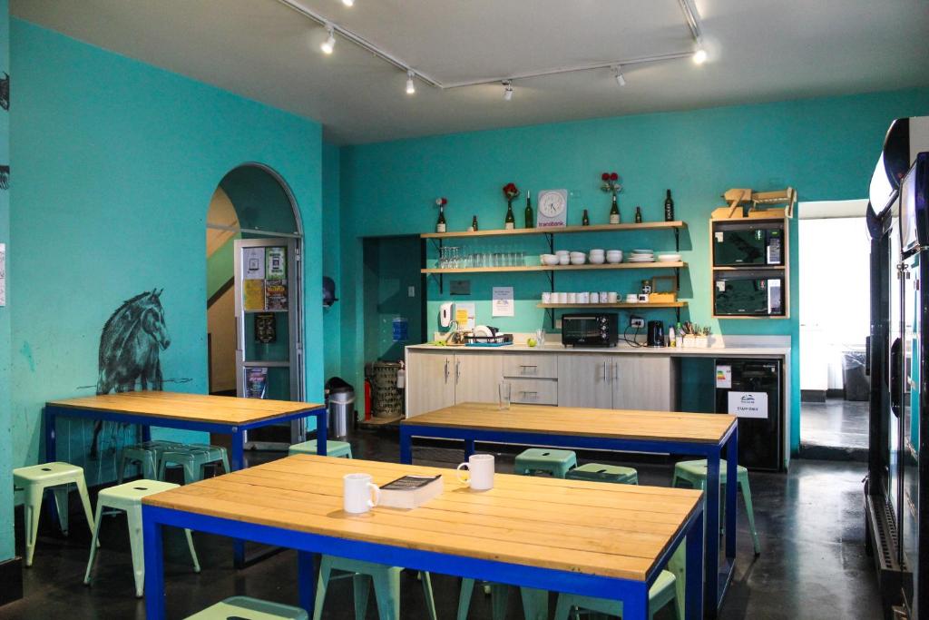Sohvabaar või baar majutusasutuses Hostel Boutique Merced 88