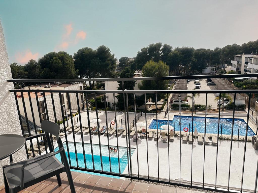 Bazén v ubytování Hotel SunClub CalaVinya - Adults Recommended nebo v jeho okolí