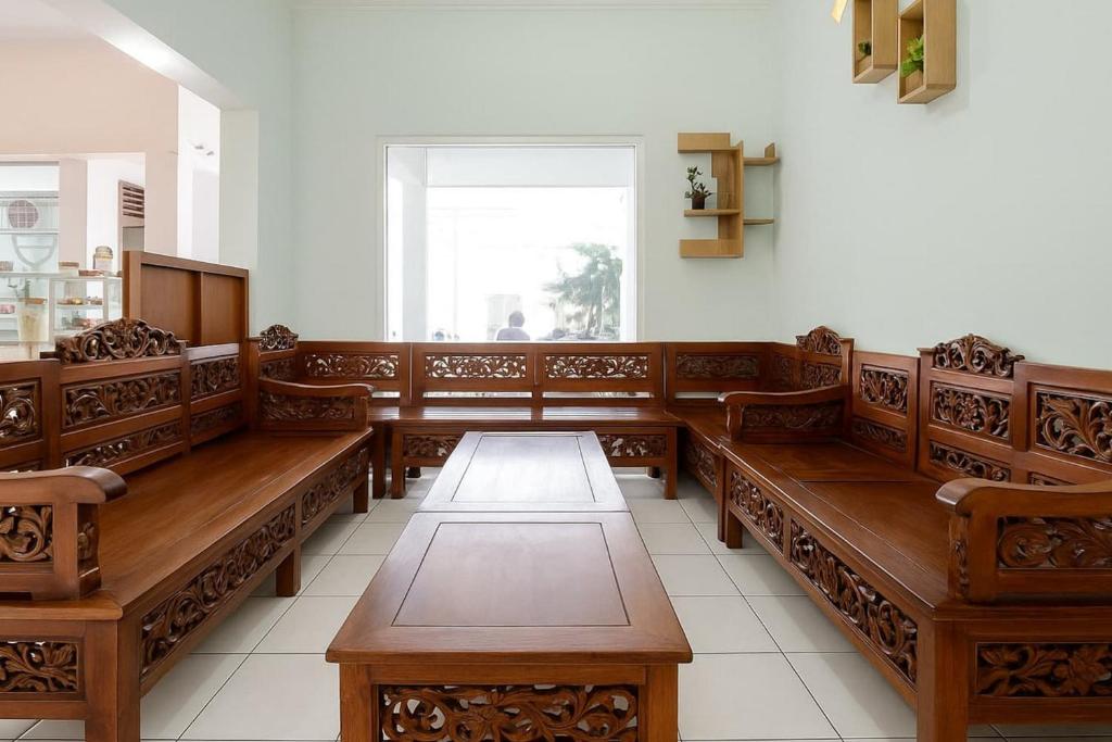 Posezení v ubytování Hotel Bintang Mitra RedDoorz