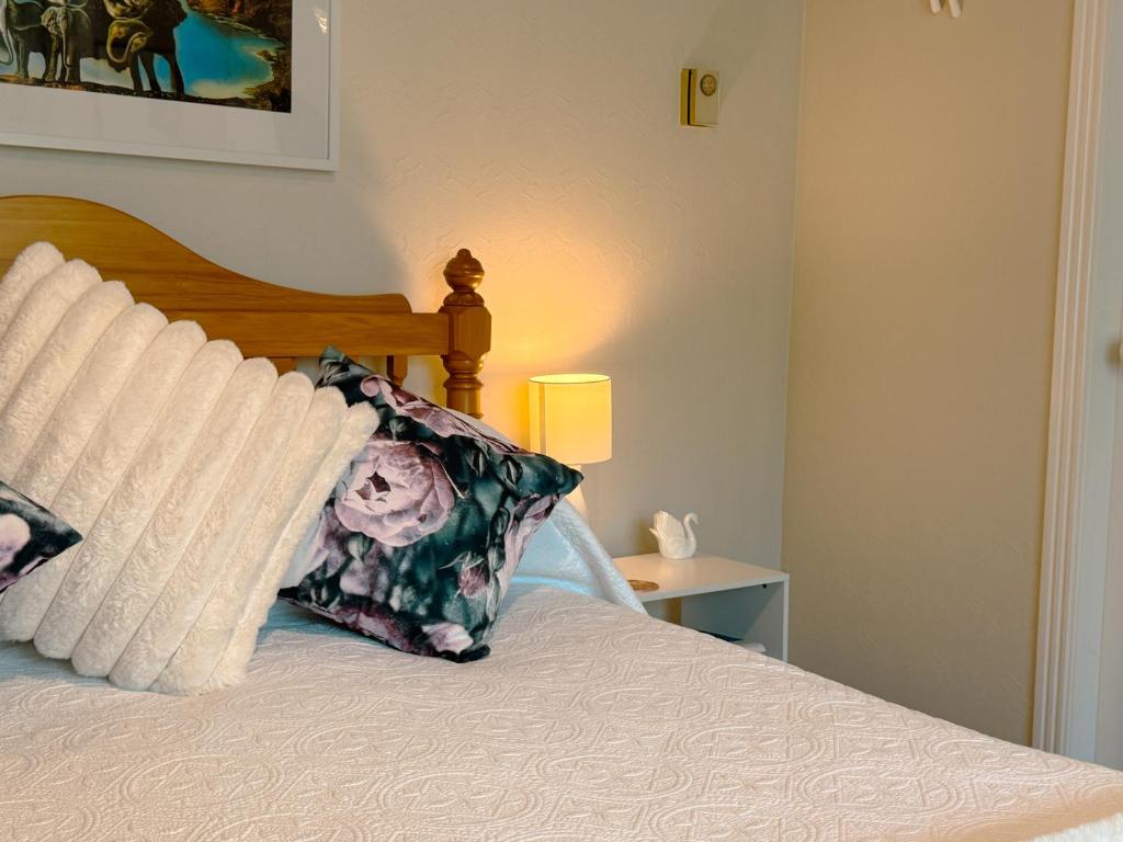 Swan House - Resim 16