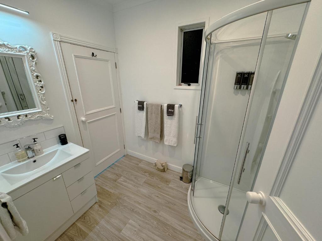 Swan House - Resim 19