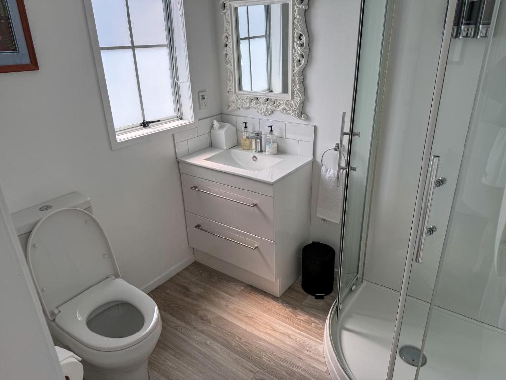 Swan House - Resim 36