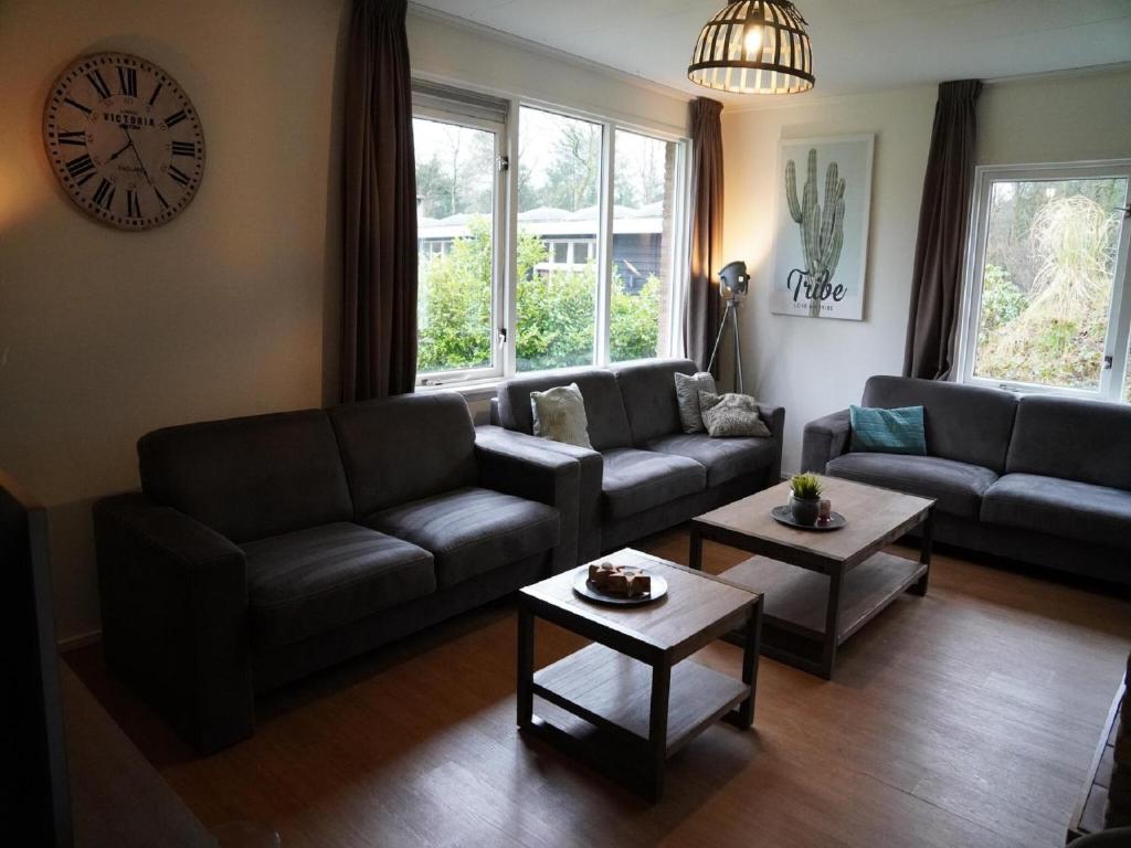Gallery image of Wellness Home w Hot Tub, cleaning included in Hoenderloo