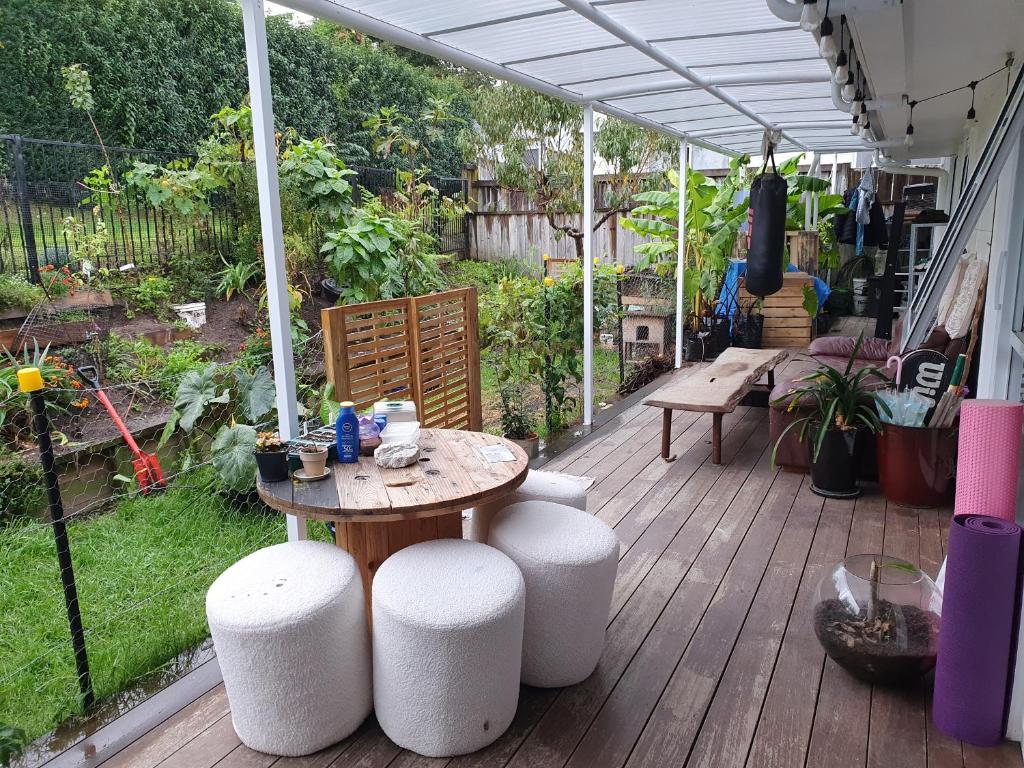 Zahrada ubytování Otumoetai Shared Family Home - Sherwood Food Forest, New Zealand