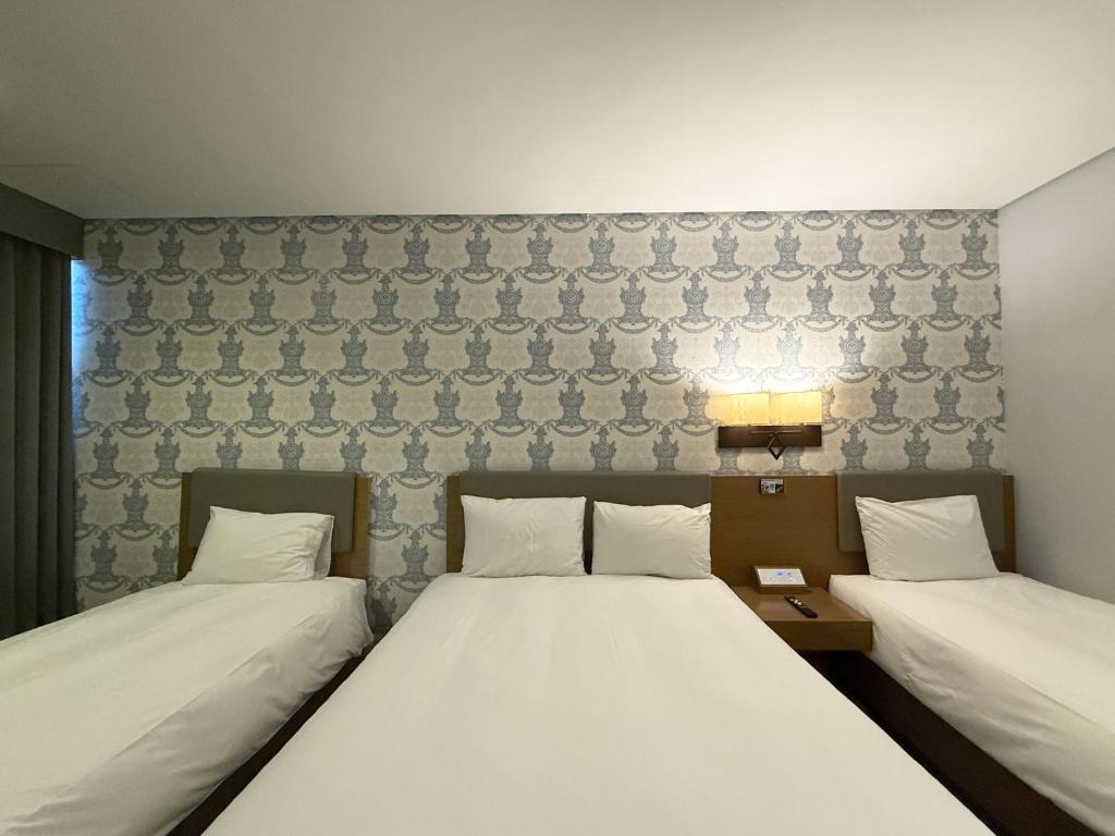 Mohenic Hotel Seoul Myeongdong - Triple Room
