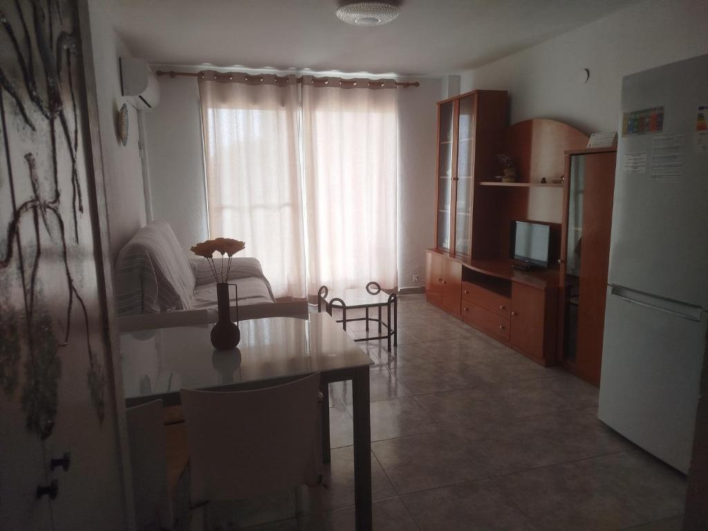 Kuchyňa alebo kuchynka v ubytovaní Apartamento estudio en playa Puig