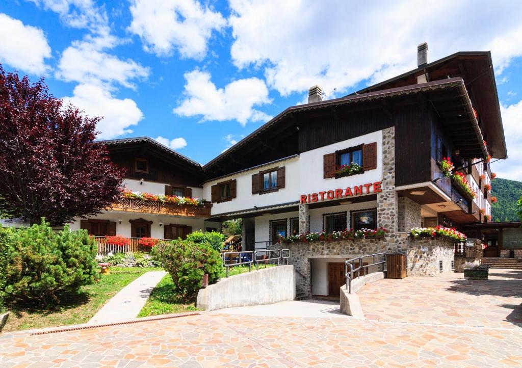Budova, kde se hotel nachází