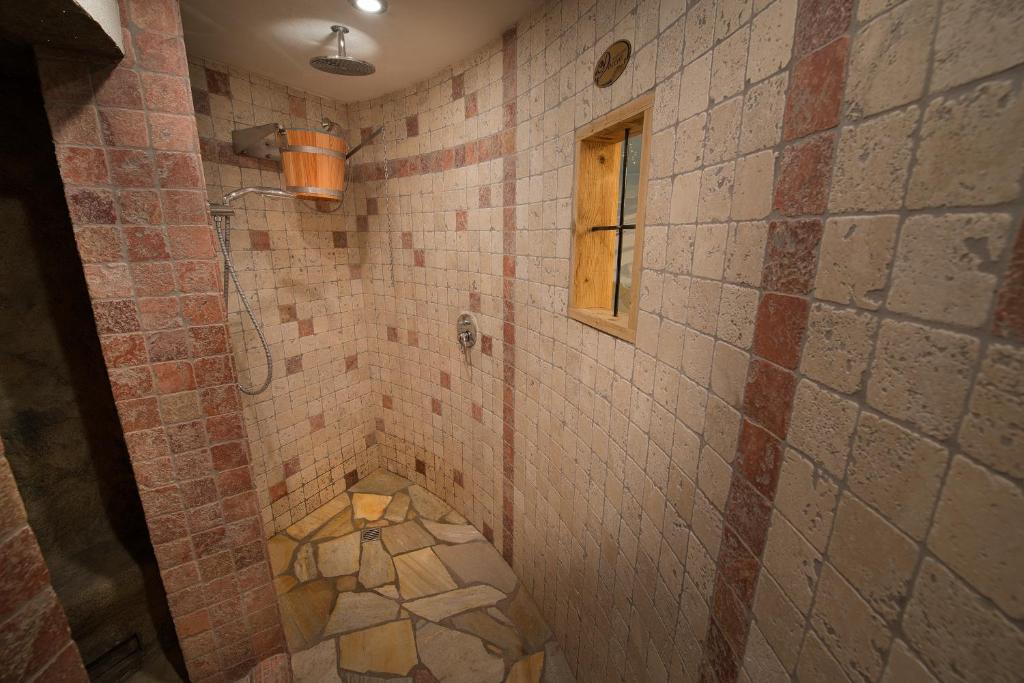 A bathroom at Hotel Crosal