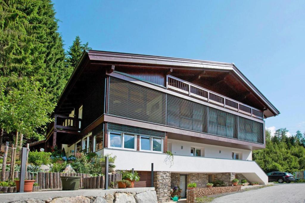 The building in which Az apartmant is located