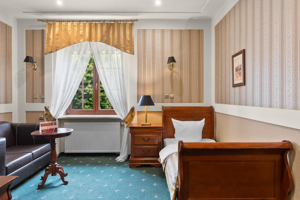 Posezení v ubytování Hotel Diament Arsenal Palace Katowice - Chorzów