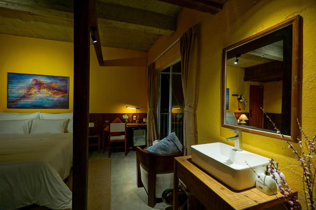 Phòng Deluxe Giường Đôi