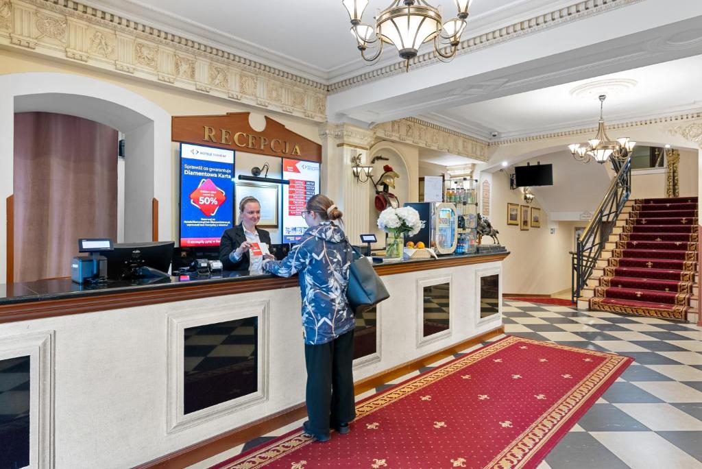 Vstupní hala nebo recepce v ubytování Hotel Diament Arsenal Palace Katowice - Chorzów