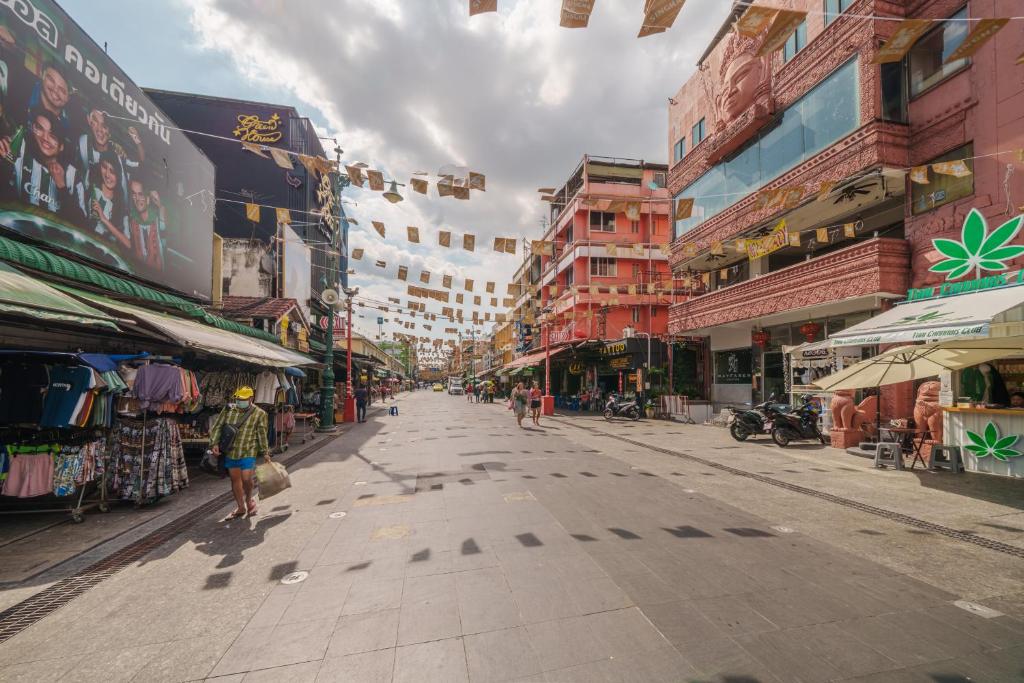 Dancenter Khaosan Park Hotel - Resim 45