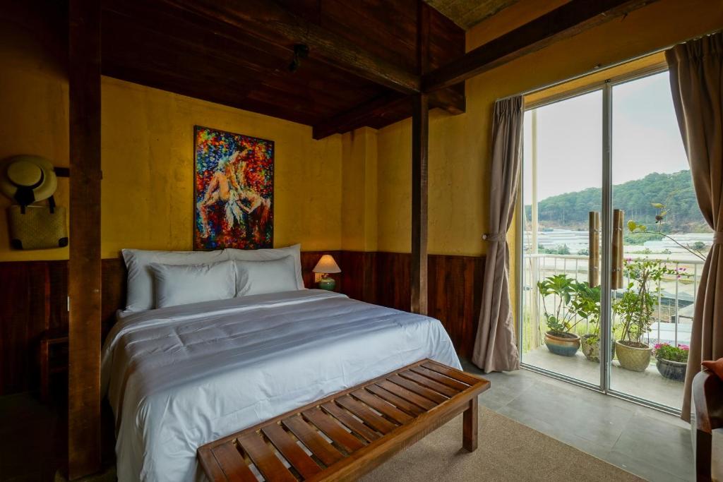 Phòng Deluxe Giường Đôi Có Bồn Tắm