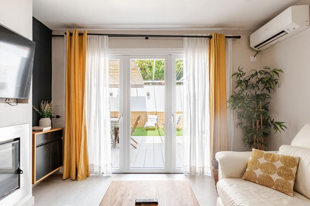 Μια τηλεόραση ή/και κέντρο ψυχαγωγίας στο Casa FIBES - Congresos parking y alberca