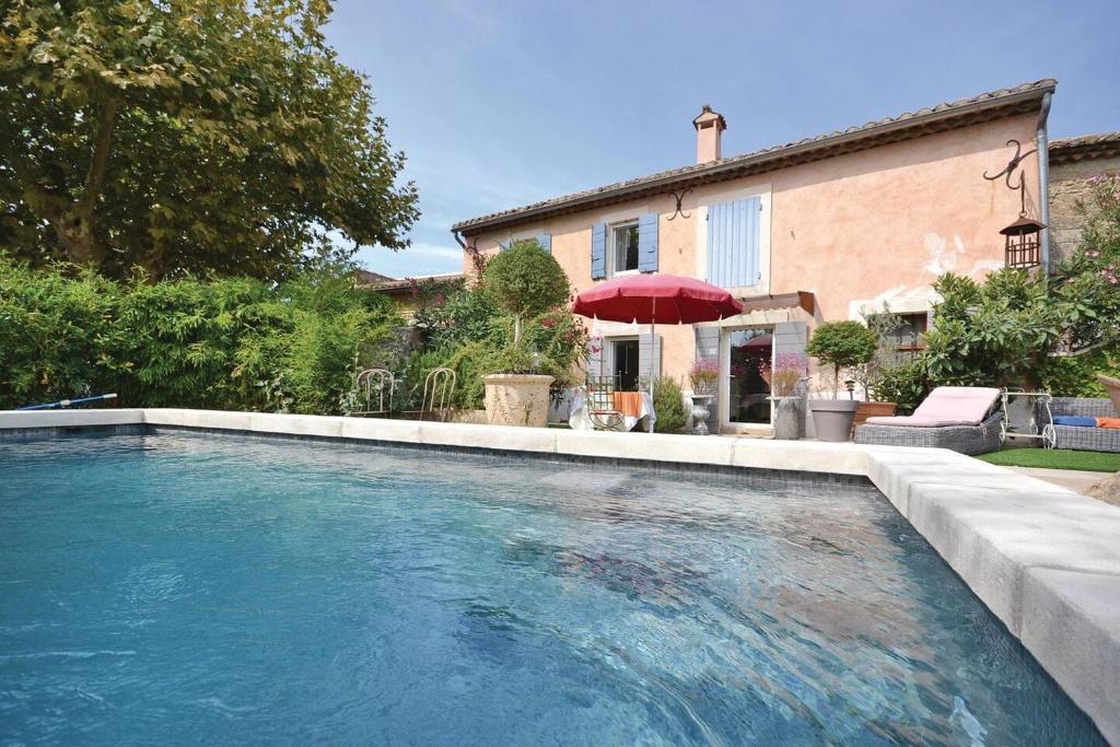 Swimmingpoolen hos eller tæt på Mas Bosca Brun