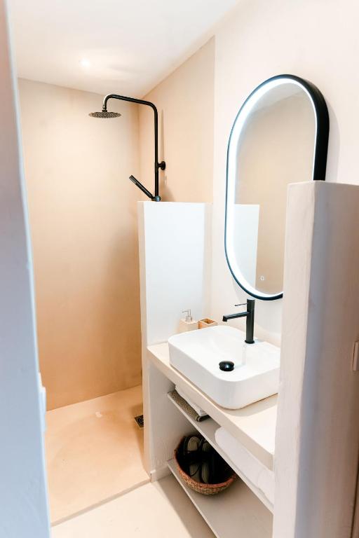 Koupelna v ubytování Auberge TAO