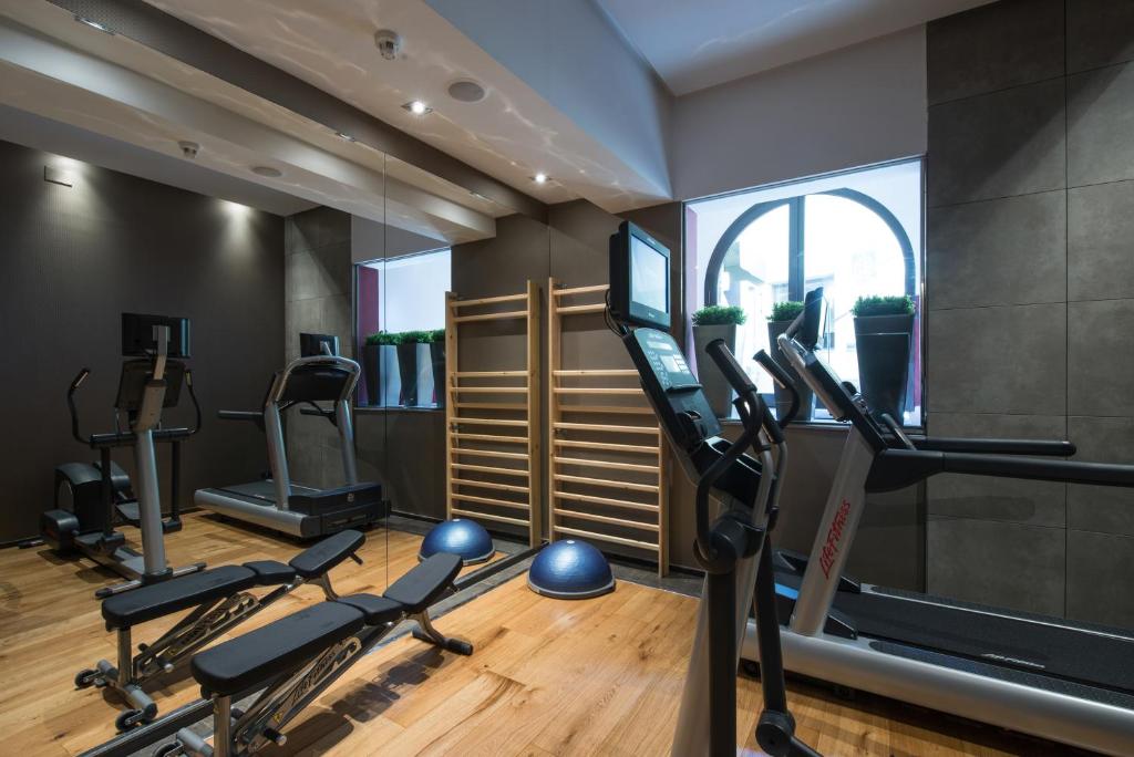 Posilňovňa alebo fitness centrum v ubytovaní Catalonia Port