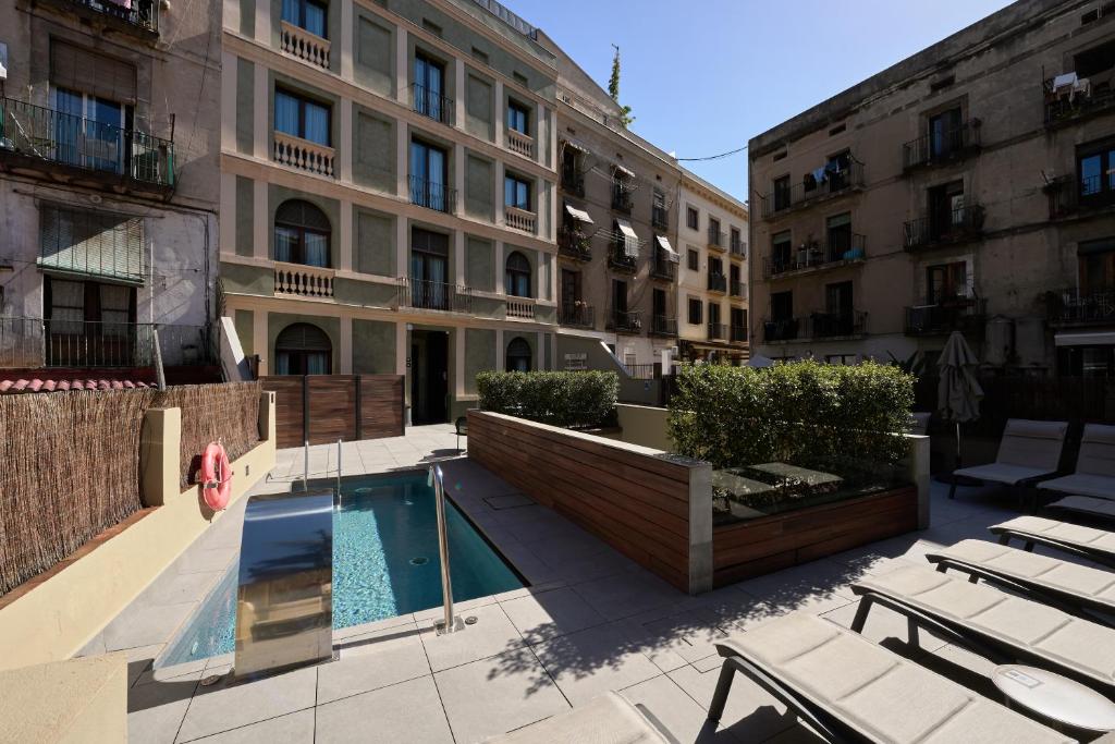 Catalonia Port - Resim 5