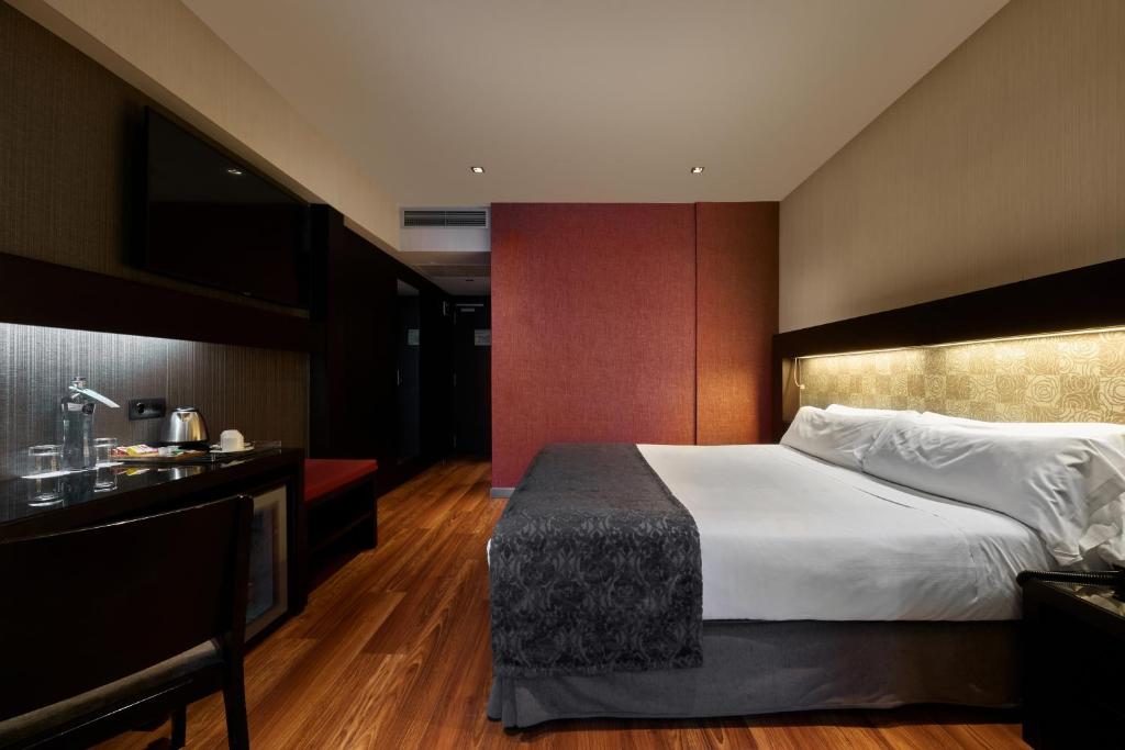 
Triple Room (2 Adults + 1 Child)
