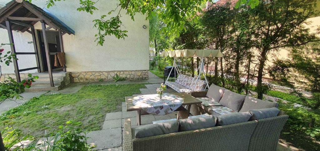 Vonkajšia záhrada v ubytovaní Apartment in Siofok - Balaton 43409