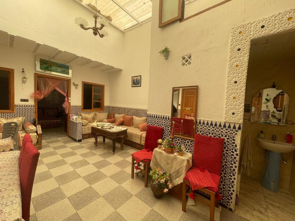 Χώρος καθιστικού στο Chez hiba