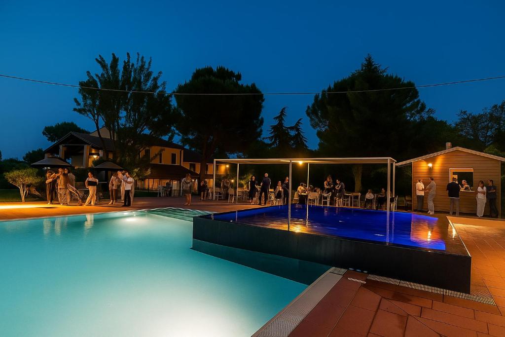 Bazén v ubytování Agriturismo Trerè nebo v jeho okolí