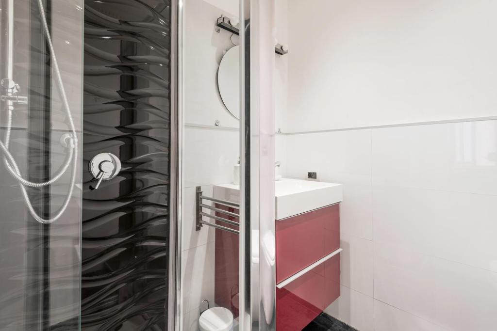 A bathroom at The Best Rent - Apartment in Testaccio district