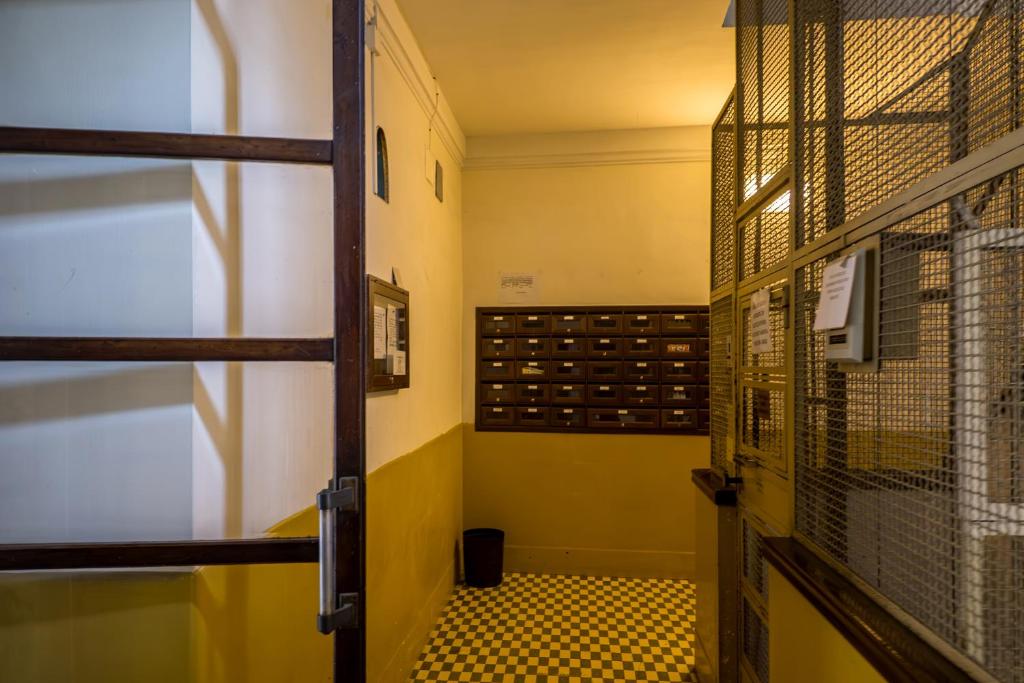 A bathroom at The Best Rent - Apartment in Testaccio district