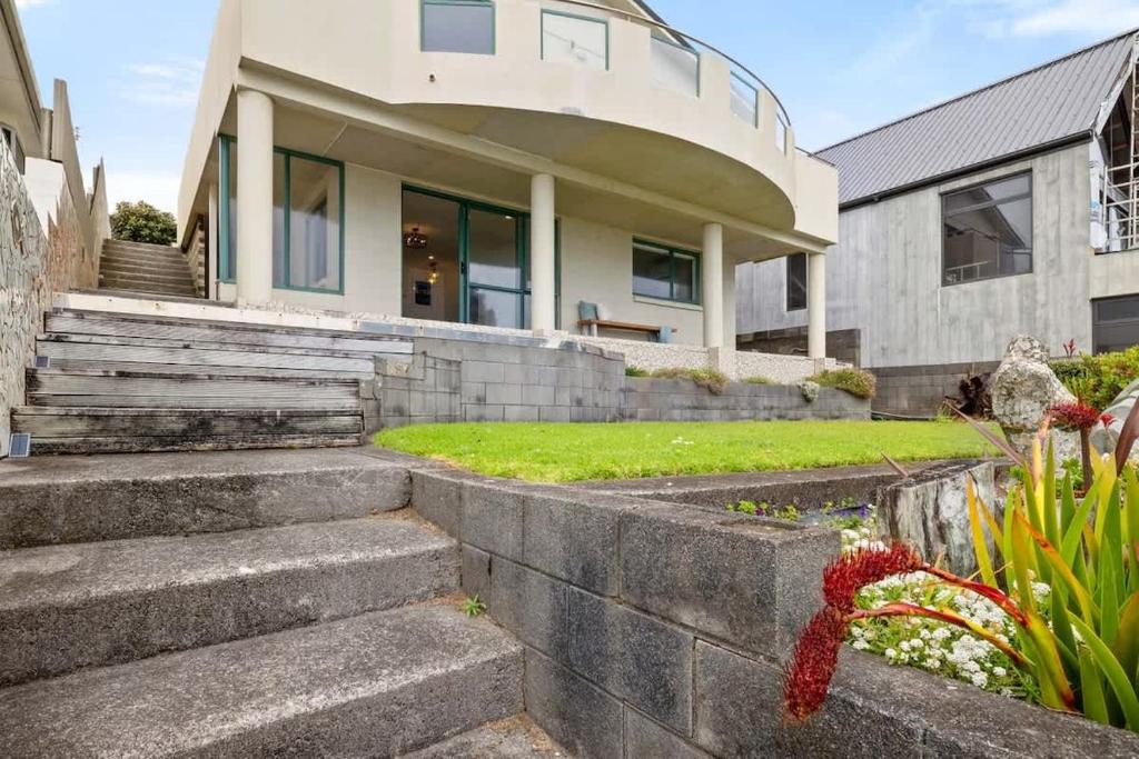 Zahrada ubytování Wanaka Studio - sea views from your private patio