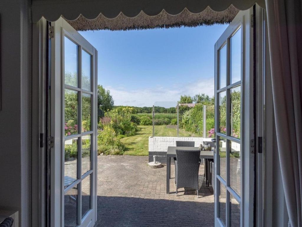 Balkón nebo terasa v ubytování Villa in Callantsoog near the Beach