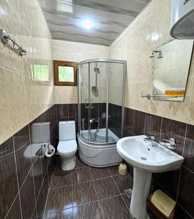Koupelna v ubytování Hotel Lileo