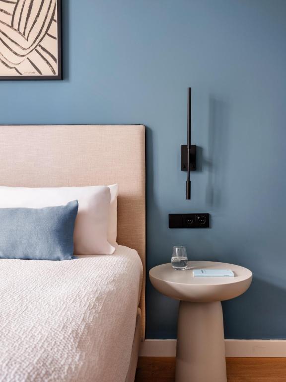 
Large Room with Separate Living Area
