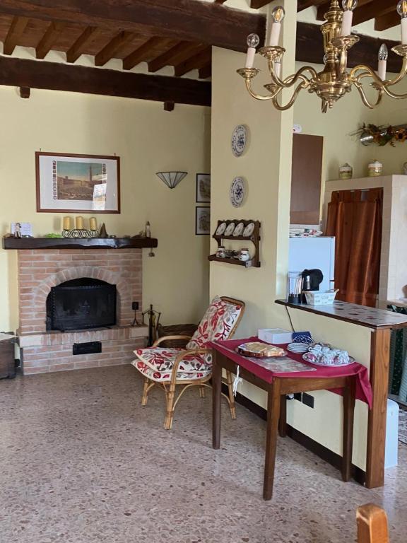 Fotografia z galérie ubytovania Casa del Capitano Rocca d'Orcia v destinácii Castiglione dʼOrcia