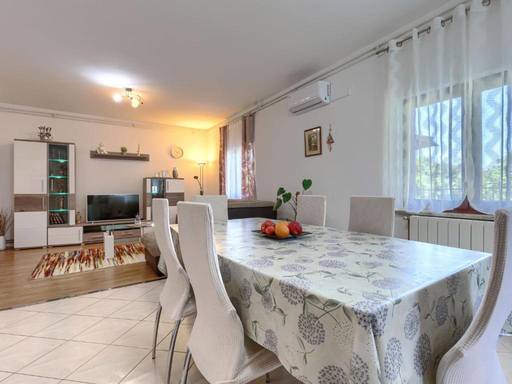 Posedenie v ubytovaní Apartment Cekić-2 by Interhome