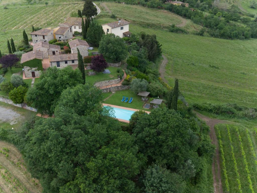 The swimming pool at or close to Holiday Home La Torre by Interhome