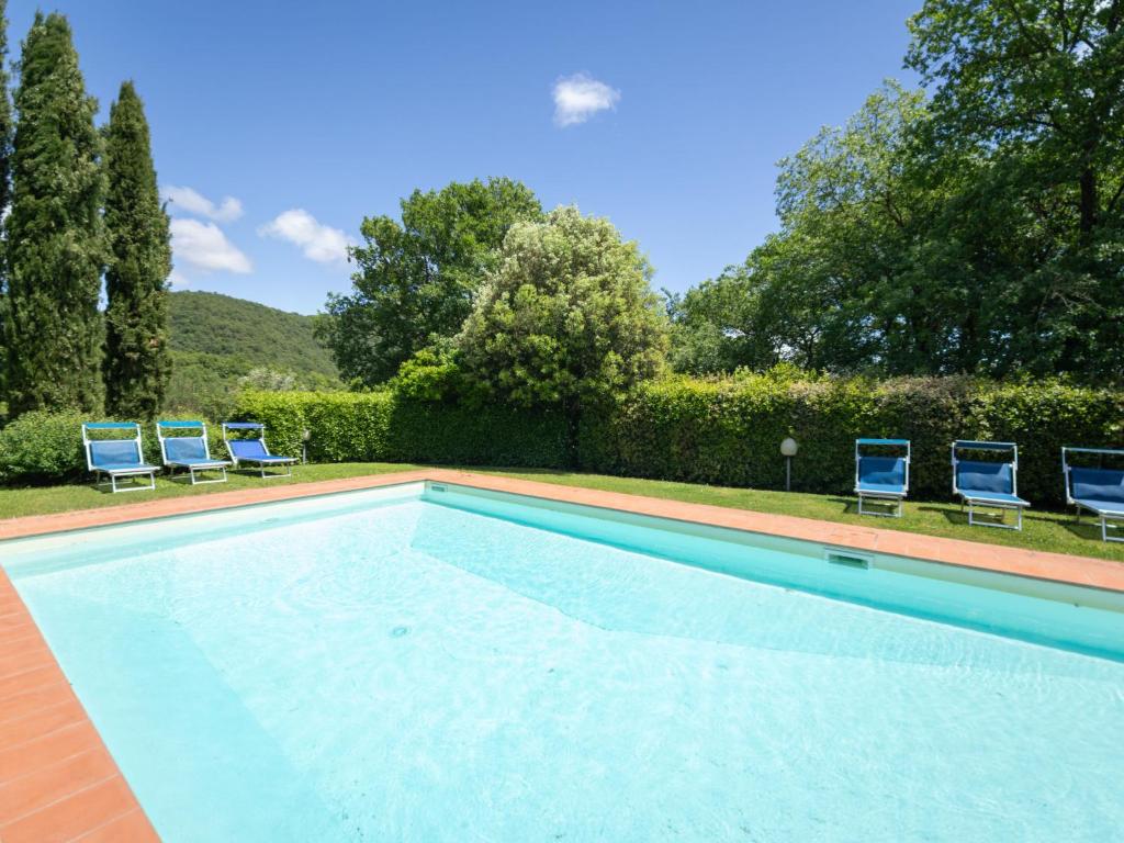 The swimming pool at or close to Holiday Home La Torre by Interhome